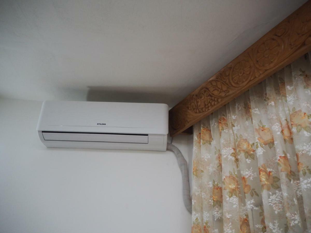 Jeki'S Apartment In Old Тбилиси Екстериор снимка